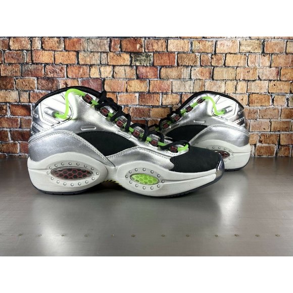 Size 9.5 - Reebok Question Mid x Illumination's Minions Gru's Lab 2020 - Picture 6 of 7